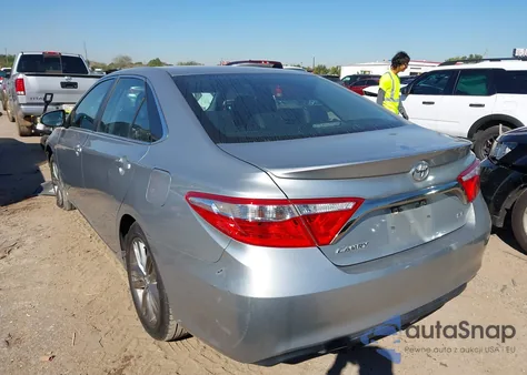 2015 Toyota Camry Se z USA, uszkodzony, nr VIN 4T1BF1FKXFU013213
